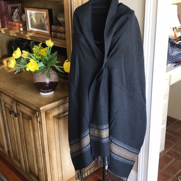 Carlisle wool skirt with matching wool wrap - Picture 1 of 5